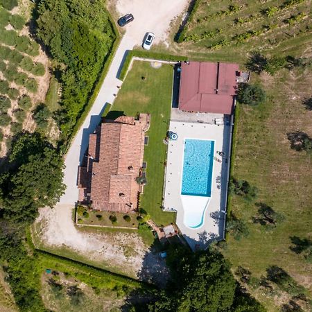 Agriturismo Isola Verde SantʼUrbano Exterior foto
