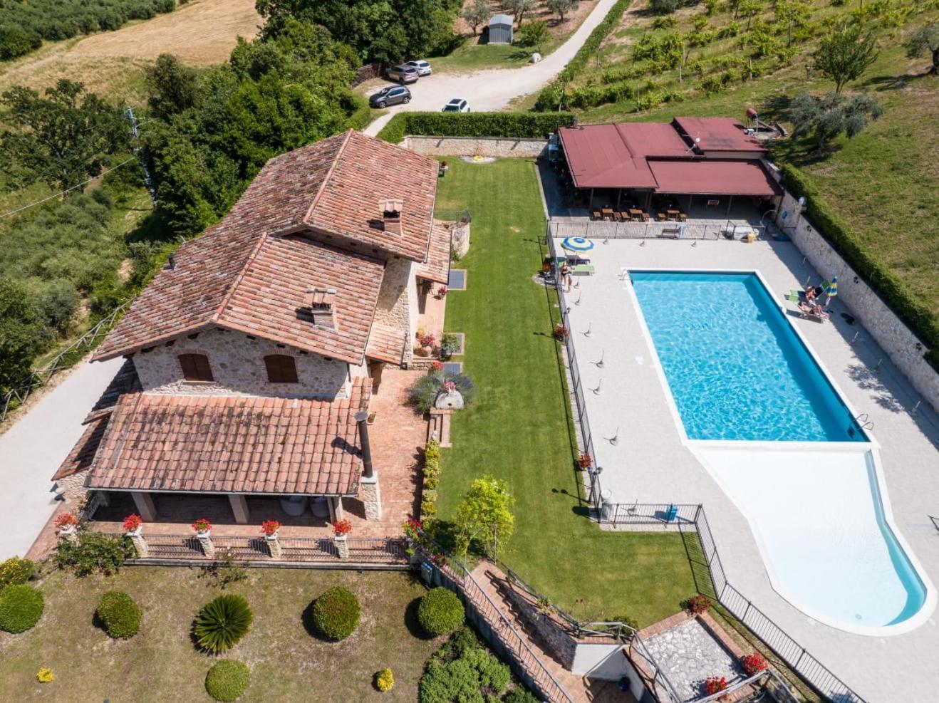 Agriturismo Isola Verde SantʼUrbano Exterior foto