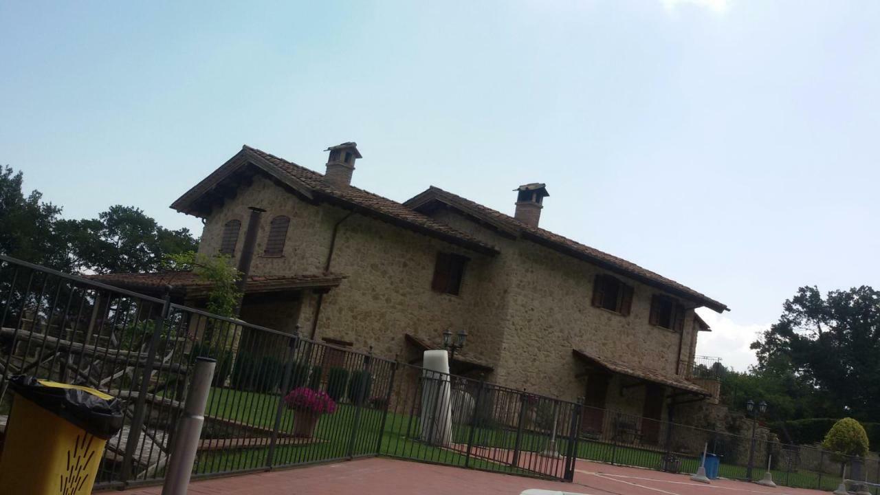 Agriturismo Isola Verde SantʼUrbano Exterior foto