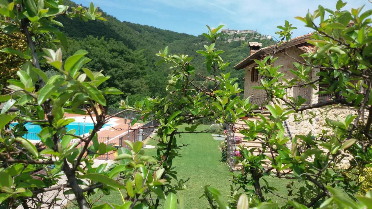 Agriturismo Isola Verde SantʼUrbano Exterior foto