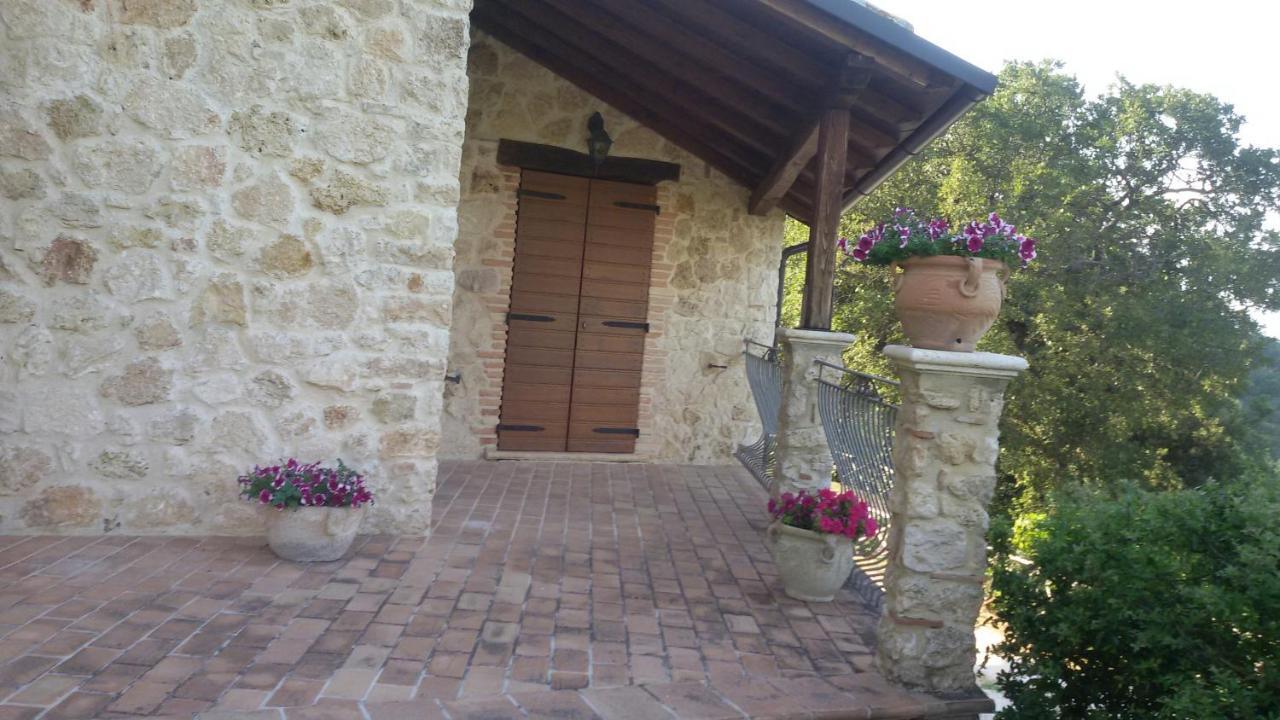 Agriturismo Isola Verde SantʼUrbano Exterior foto